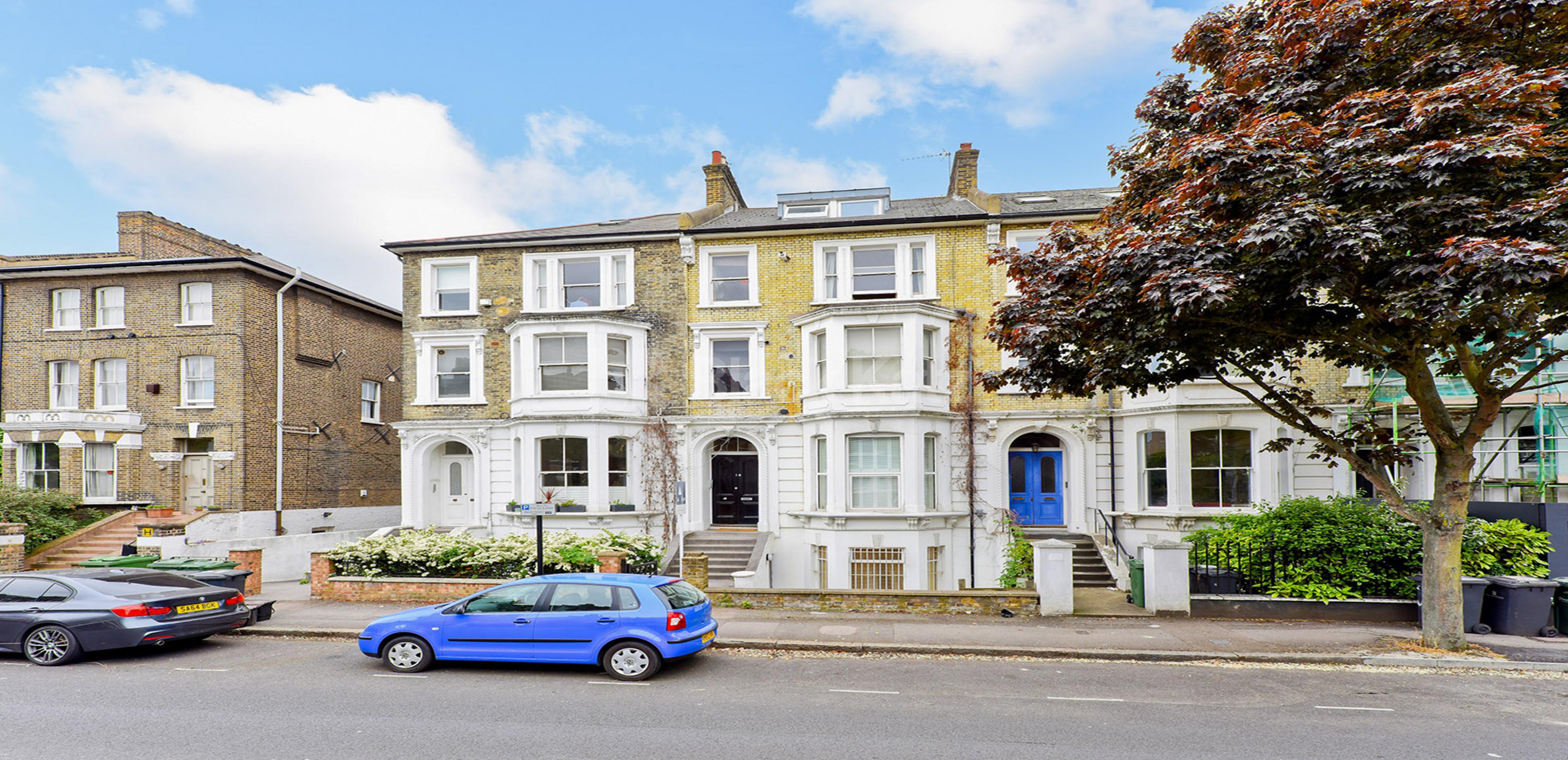			NEW INSTRUCTION , 3 Bedroom, 1 bath, 1 reception Apartment			 Gauden Road, Clapham  SW4